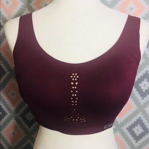 32ddd Victoria’s Secret sport bra so comfy